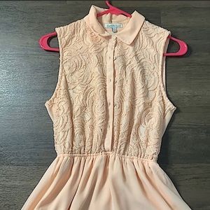 women’s Charlotte Russe Small Rose gold , pink Collar button up Dress